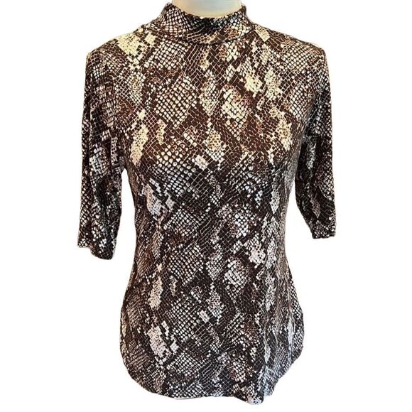 Tahari Mock Neck Snakeskin Blouse 1/2 Sleeve Size Medium - Picture 1 of 6